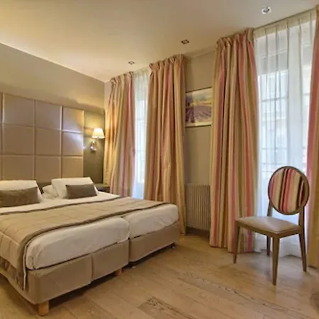 Hotel Margaux Opéra Montmartre Parigi