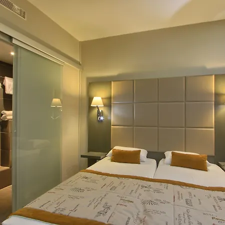 Margaux Opera Montmartre Hotel