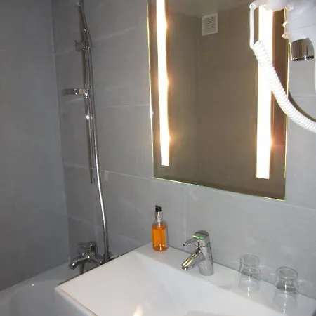 Margaux Opéra Montmartre Hotel