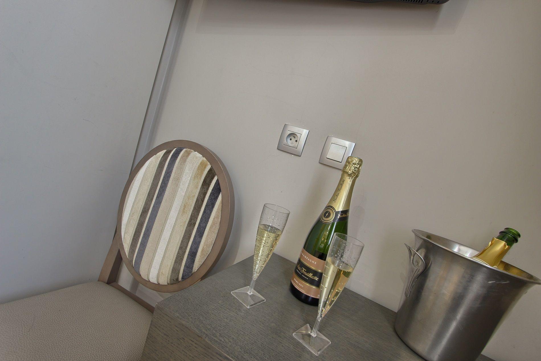 Margaux Opera Montmartre Hotel