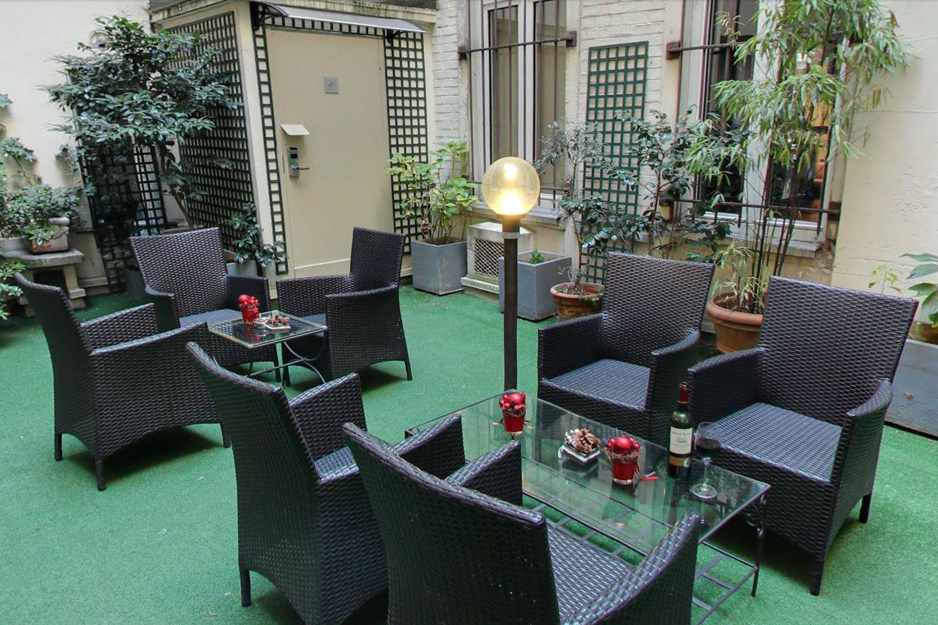 Margaux Opéra Montmartre Hotel 3*