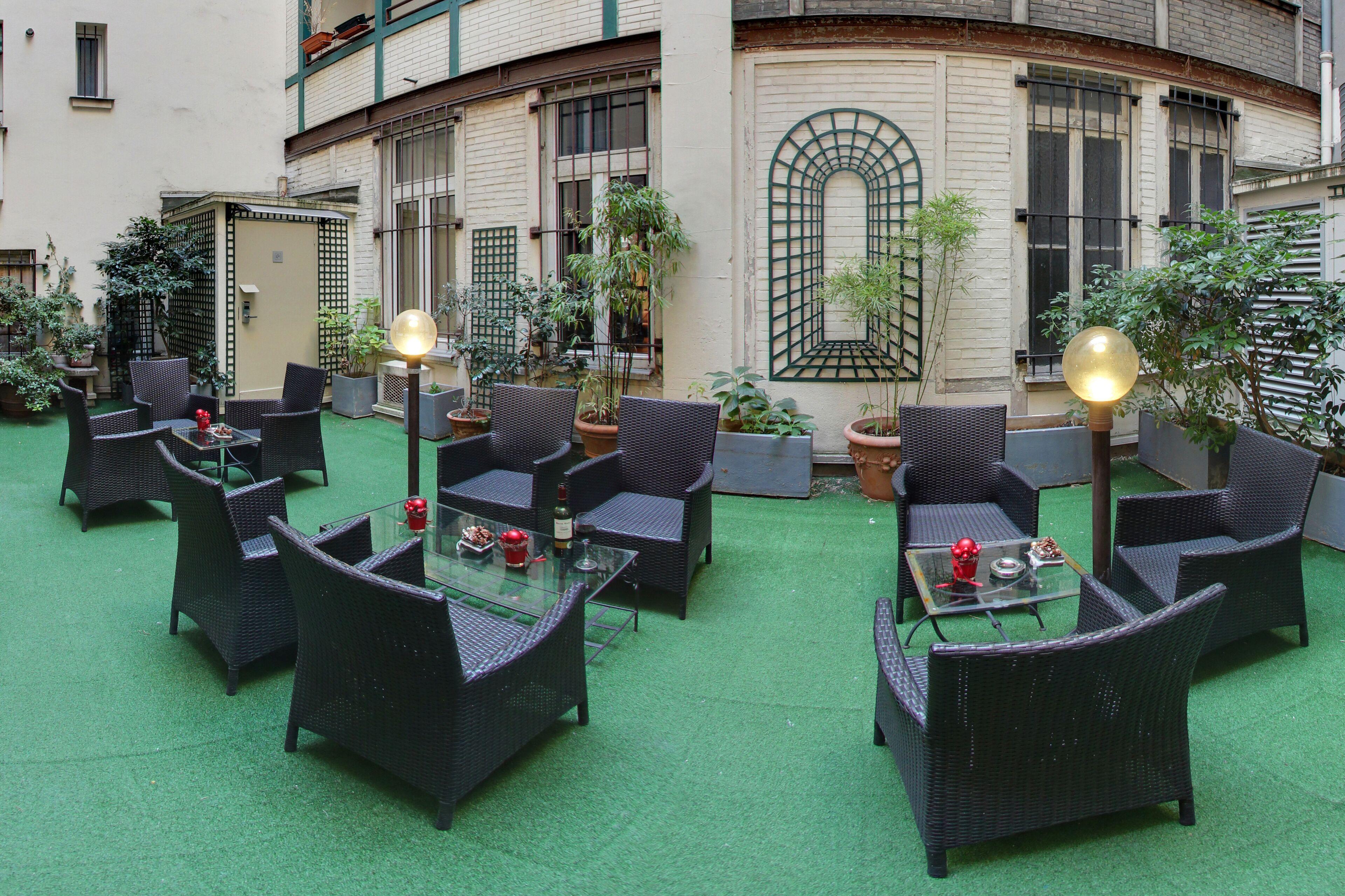 Margaux Opéra Montmartre Hotel