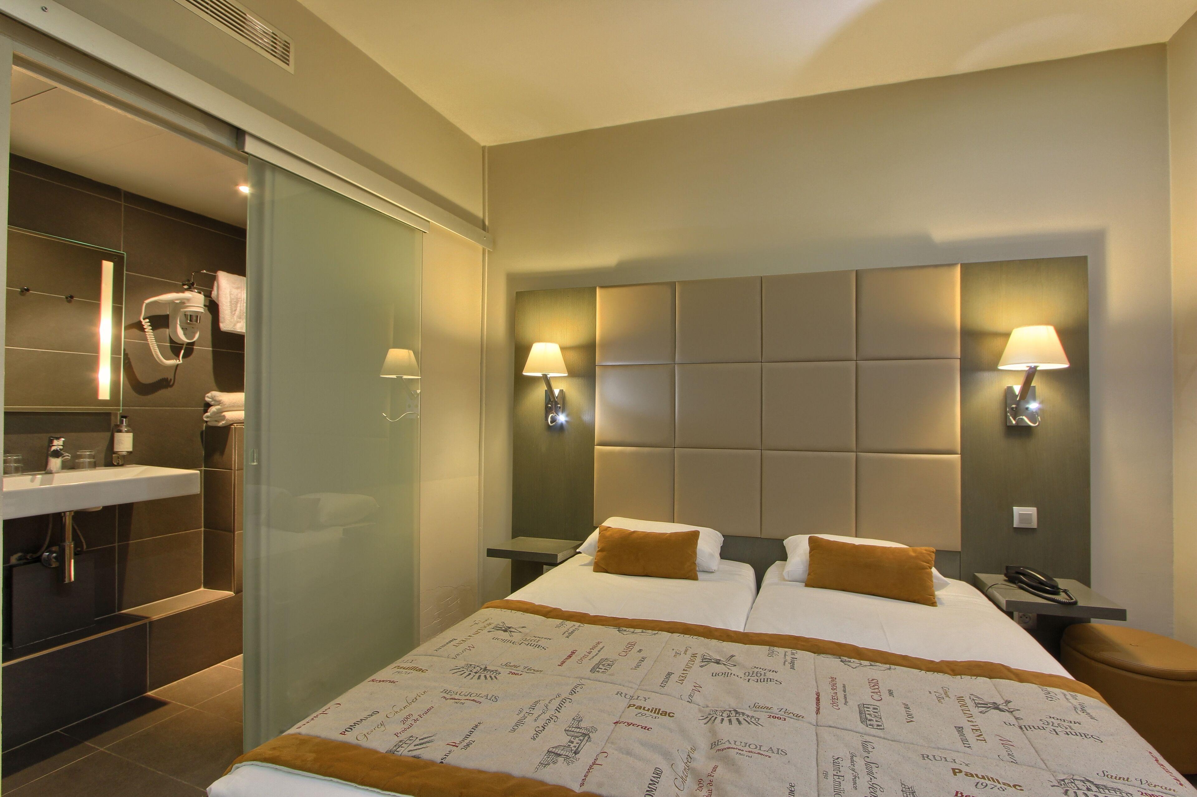 Margaux Opéra Montmartre Hotel