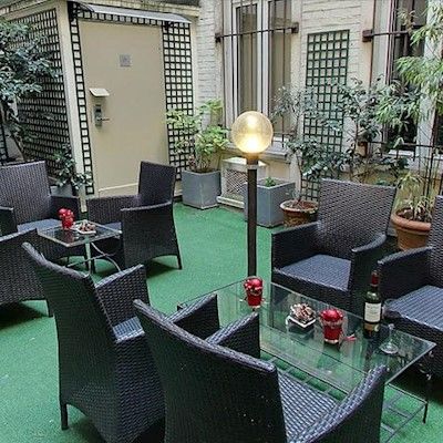 Margaux Opéra Montmartre Parigi