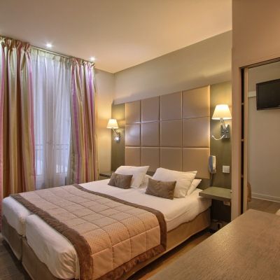 Hotel Margaux Opera Montmartre Paris